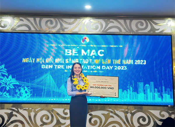 Tuyên dương và giải thưởng
